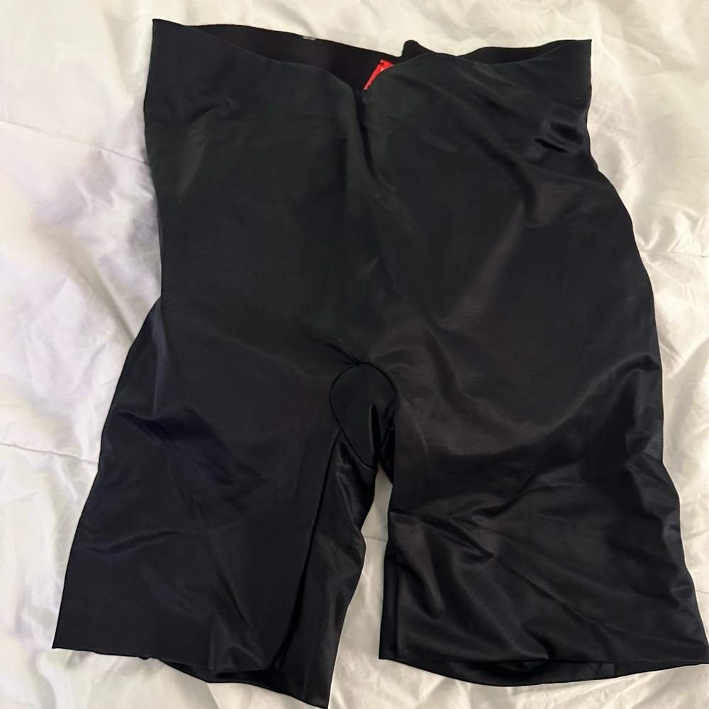 Spanx shorts legging - NWT - Medium - $20 each or 3 for $40